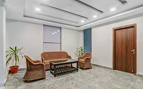 Super Collection O Yamuna Palace Near Gomti Riverfront Park